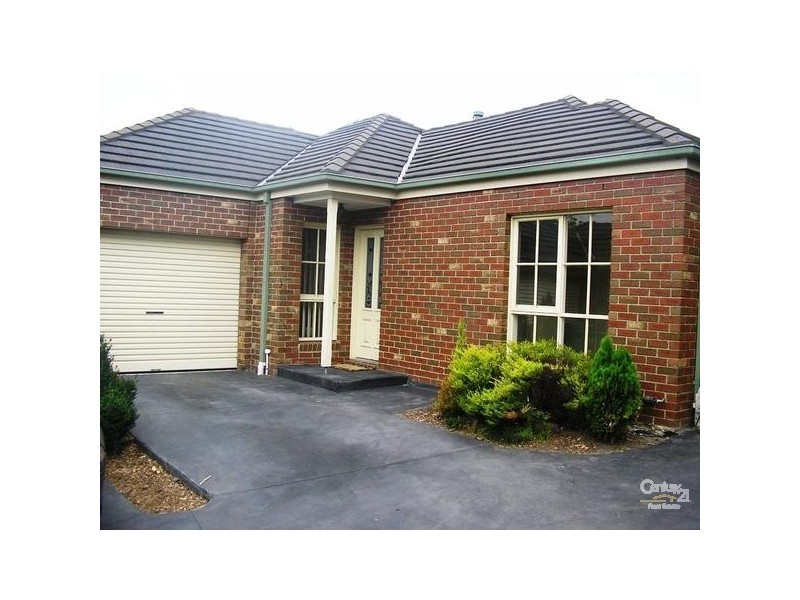 3/4 Katoomba Street, Hampton East VIC 3188