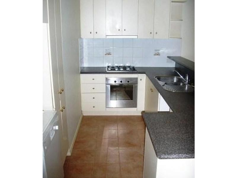 3/4 Katoomba Street, Hampton East VIC 3188