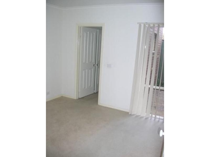 3/4 Katoomba Street, Hampton East VIC 3188