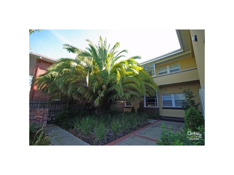 4/62 York Street, St Kilda West VIC 3182