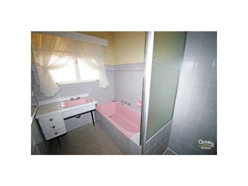 18 East Boundary Road, Bentleigh East VIC 3165