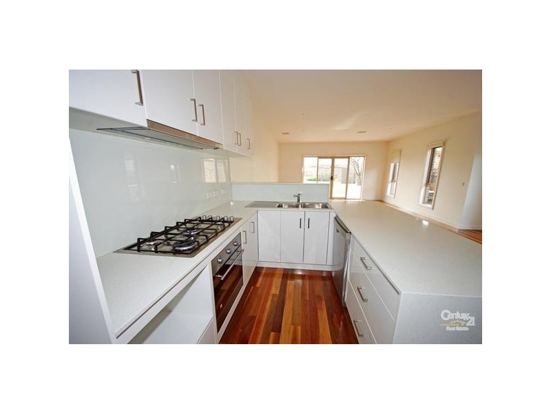 5B Abbin Avenue, Bentleigh VIC 3204