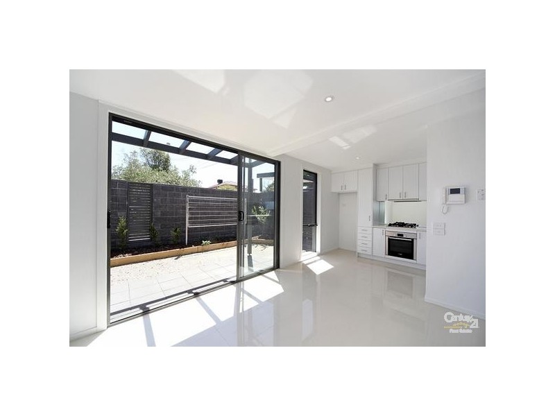 1/2 Jasper Road, Bentleigh VIC 3204