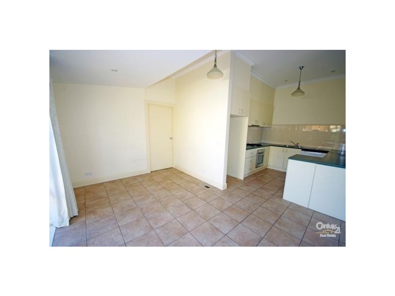 1/11 Carrington  Street, Hampton East VIC 3188