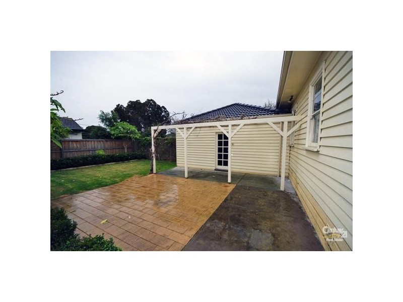 18 Luckins Road, Bentleigh VIC 3204
