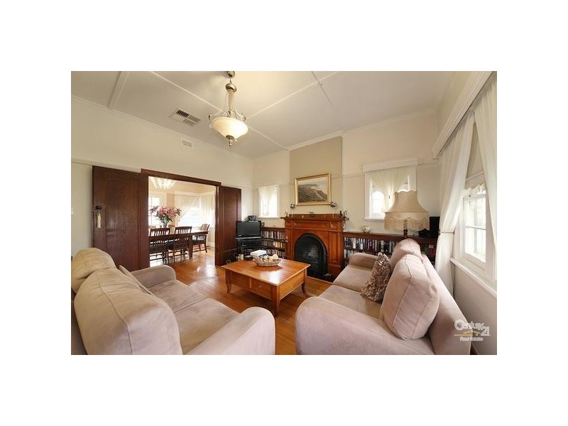 2 Bewdley Street, Ormond VIC 3204