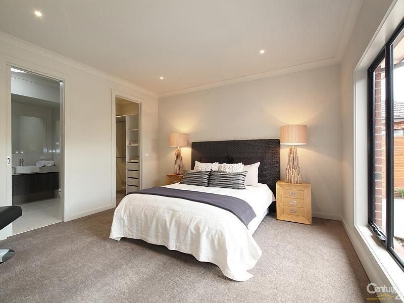 2/3 Uonga Road, Bentleigh VIC 3204