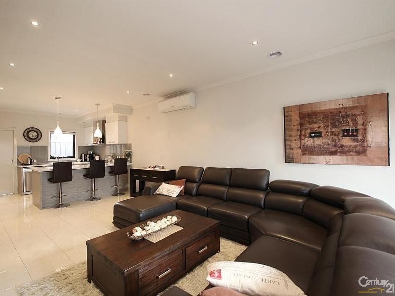 14 Charles Street, Bentleigh East VIC 3165