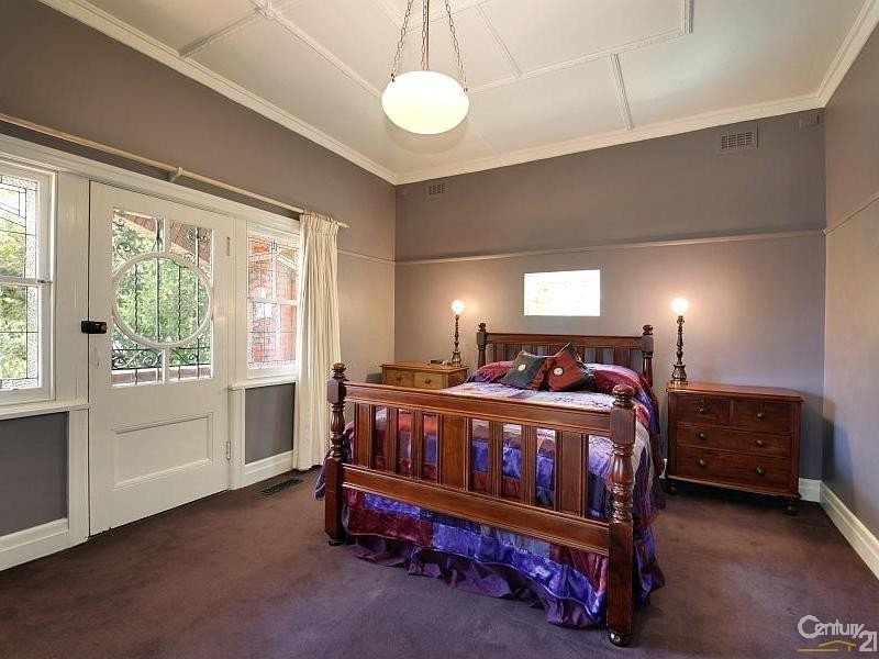 77 Neerim Road, Glen Huntly VIC 3163