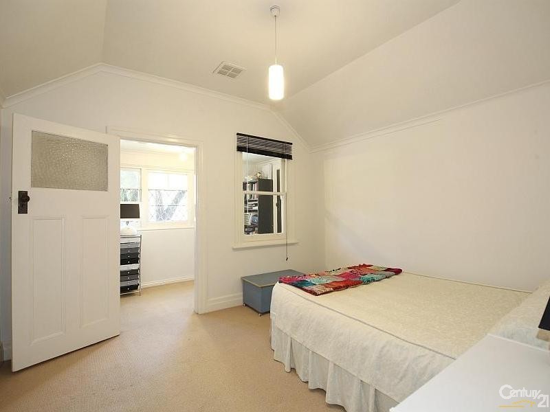 77 Neerim Road, Glen Huntly VIC 3163