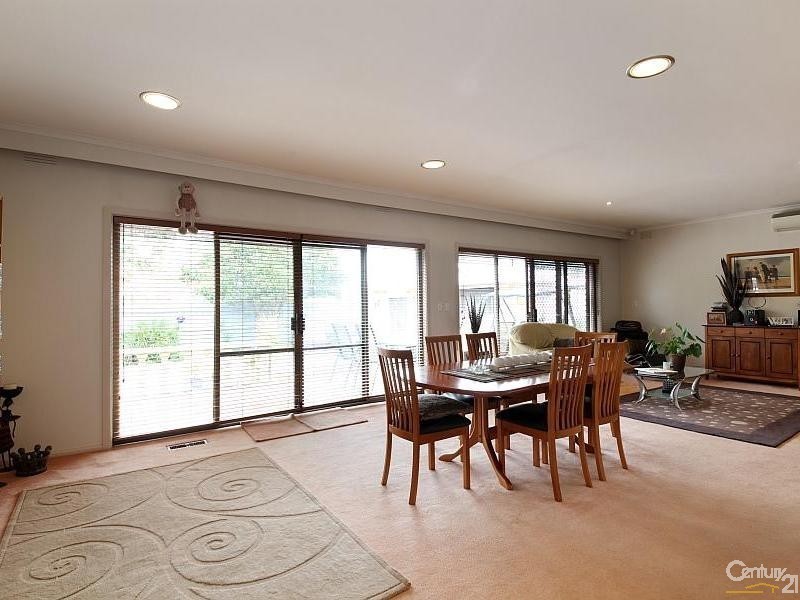 10 Konrad Street, Bentleigh East VIC 3165