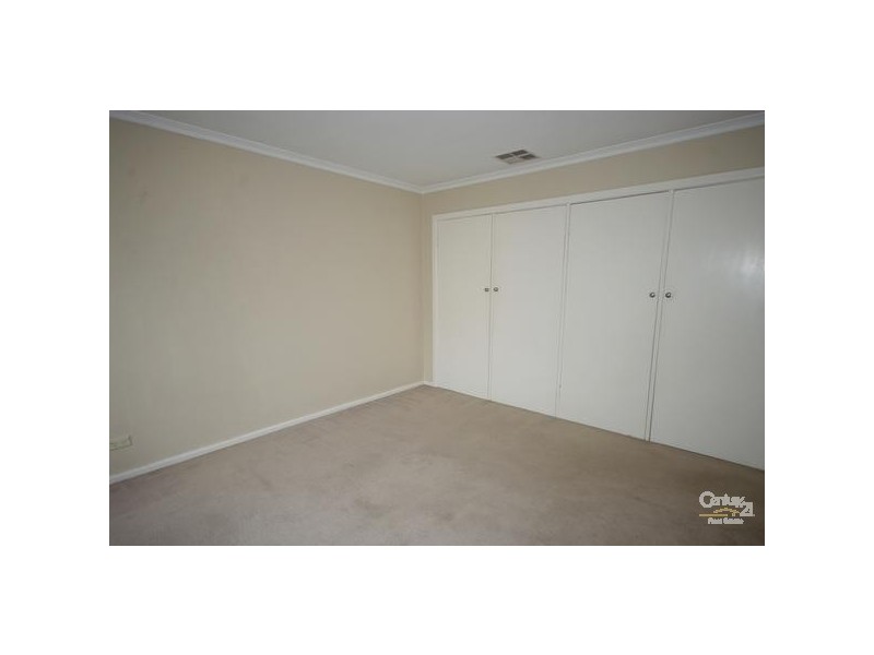 8 Eunice Drive, Cheltenham VIC 3192