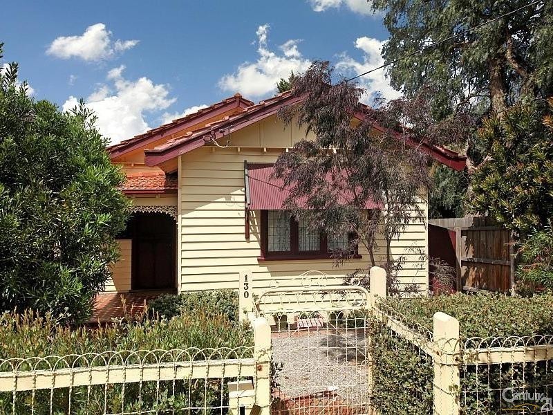 130 McKinnon Road, Mckinnon VIC 3204