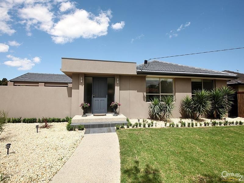 20 Tasman Road, Bentleigh East VIC 3165