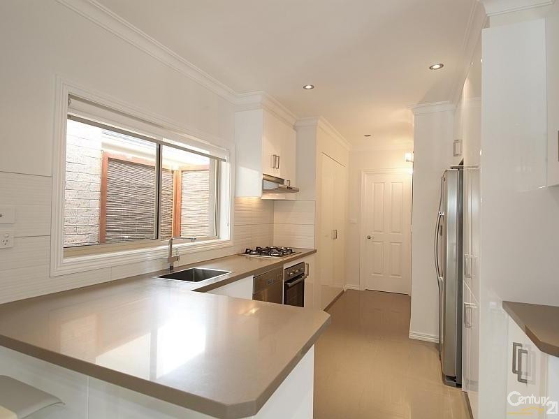 20 Tasman Road, Bentleigh East VIC 3165