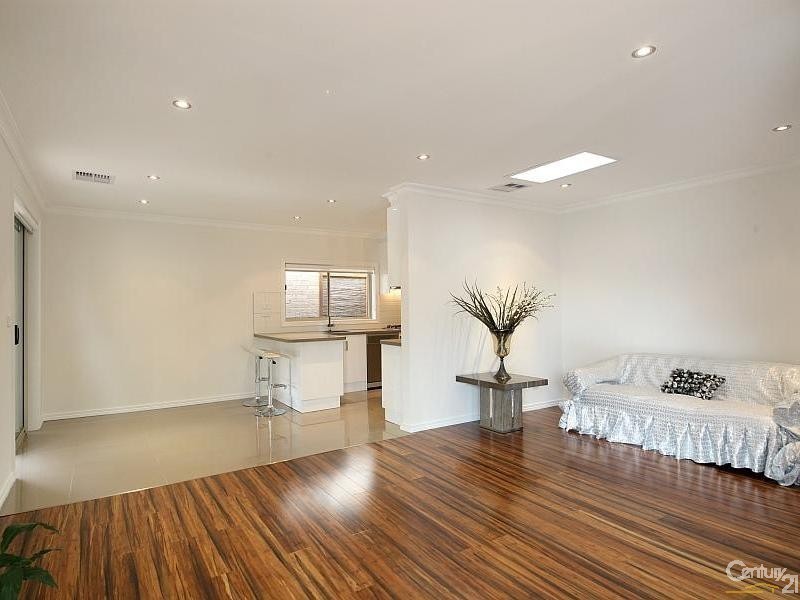 20 Tasman Road, Bentleigh East VIC 3165