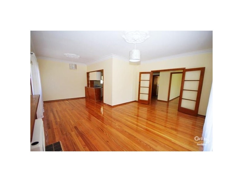 8 Dover Street, Bentleigh East VIC 3165