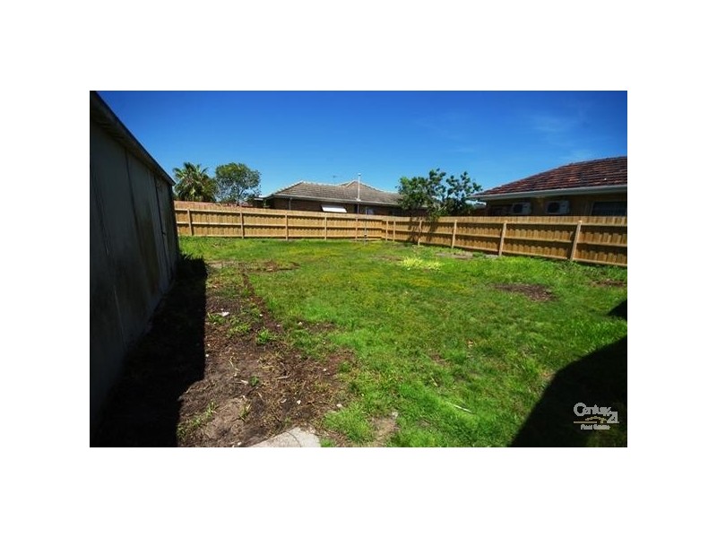 8 Dover Street, Bentleigh East VIC 3165