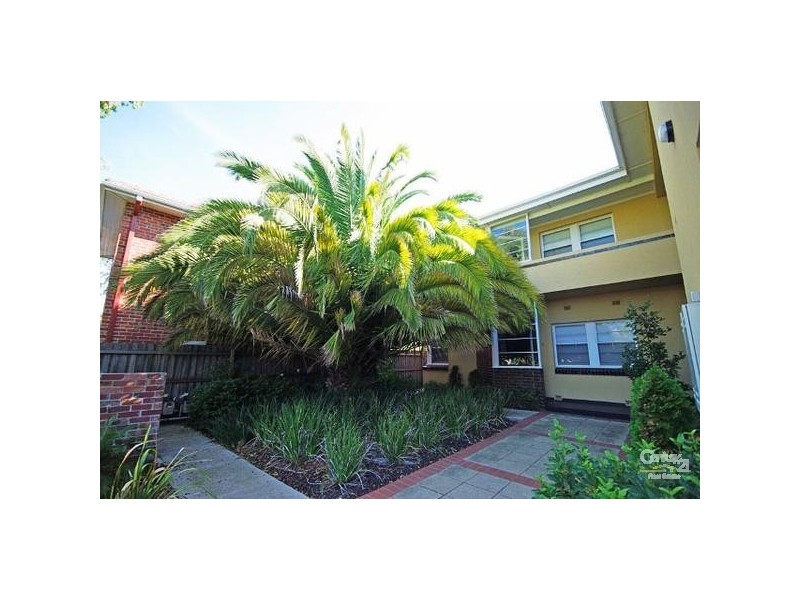 1/62 York Street, St Kilda West VIC 3182