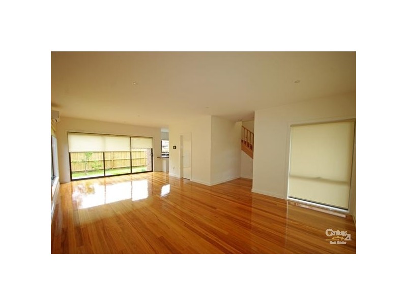 3/1 Prince Edward Avenue, Mckinnon VIC 3204