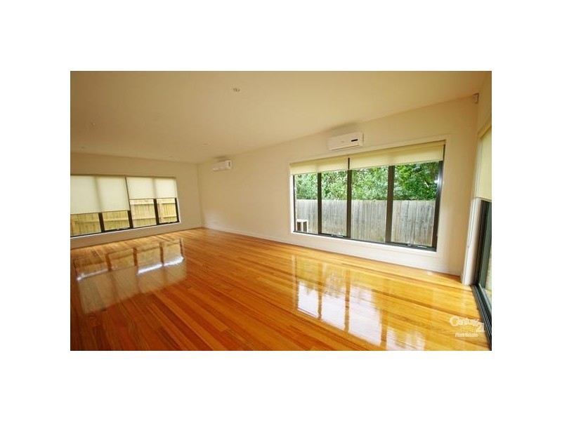 3/1 Prince Edward Avenue, Mckinnon VIC 3204