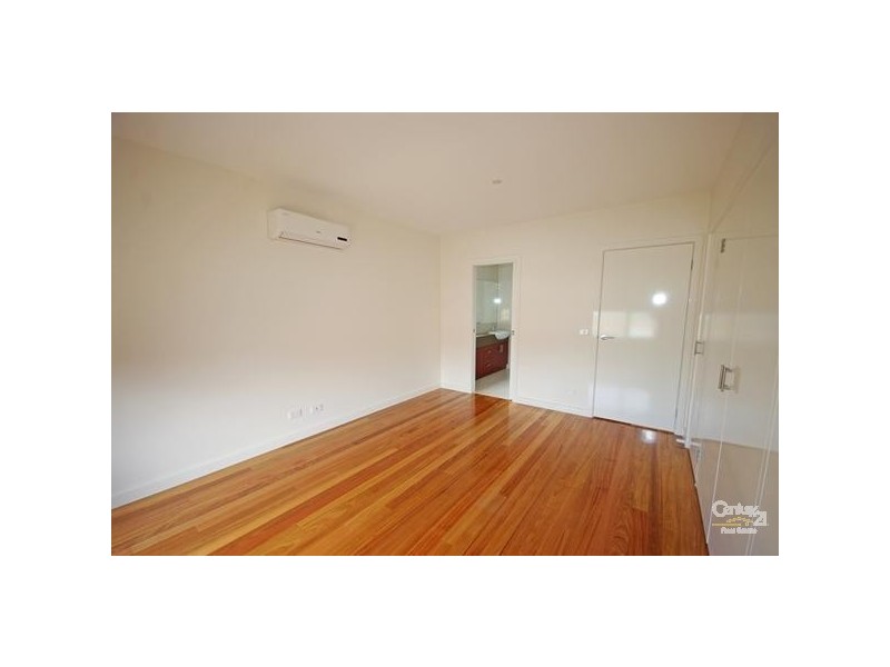 3/1 Prince Edward Avenue, Mckinnon VIC 3204