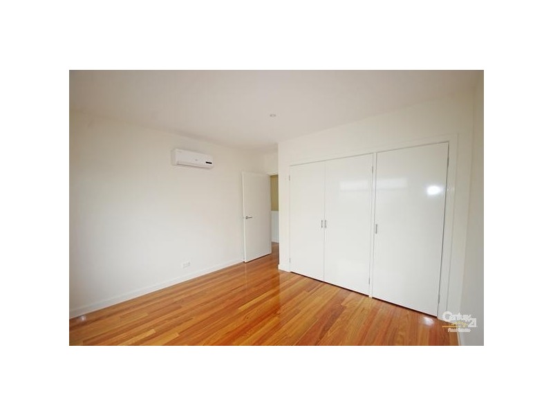 3/1 Prince Edward Avenue, Mckinnon VIC 3204