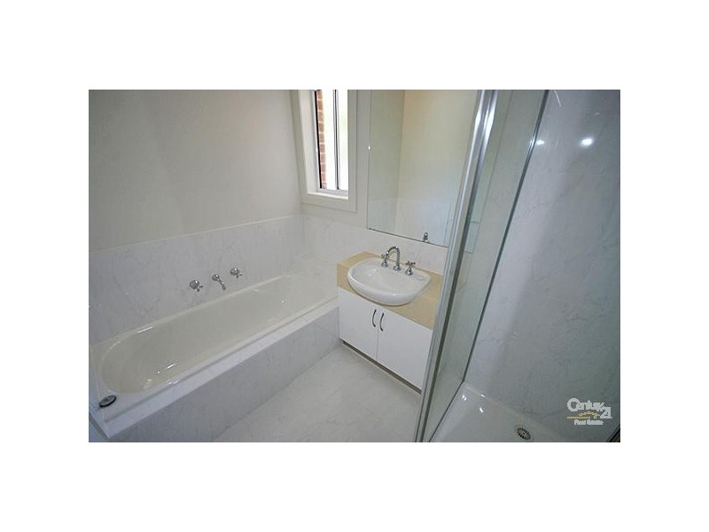 1/5 Latham Street, Bentleigh East VIC 3165