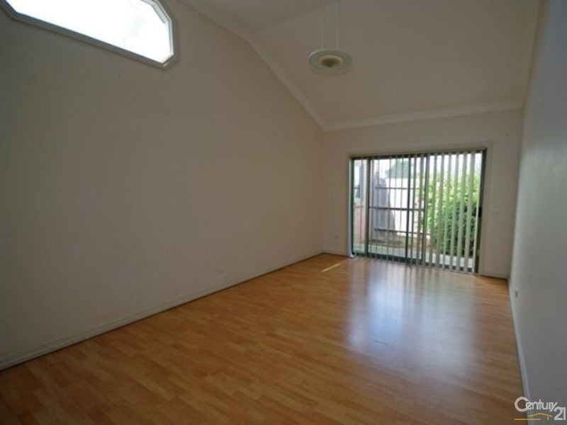 2/14 Osborne Avenue, Mckinnon VIC 3204