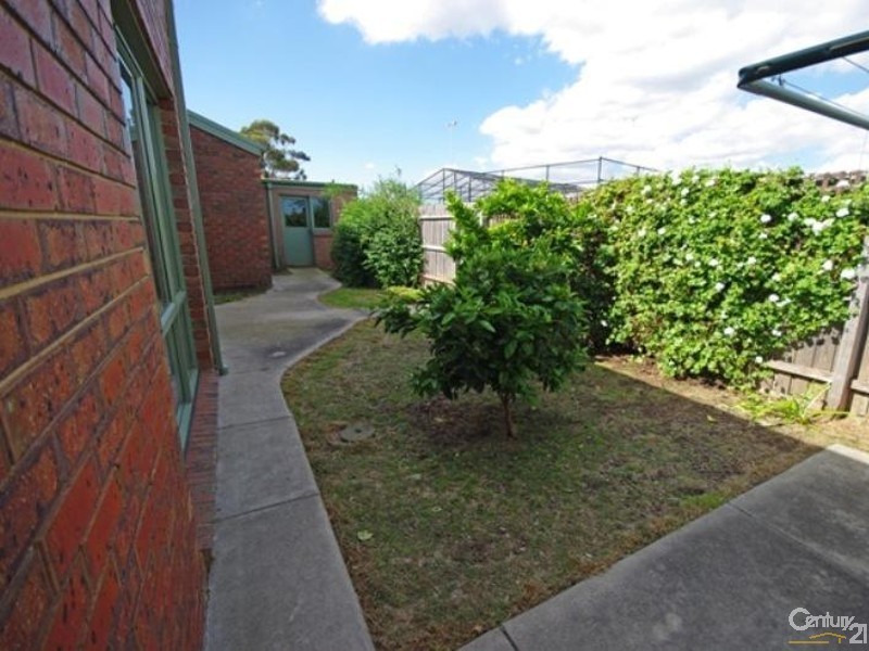 2/14 Osborne Avenue, Mckinnon VIC 3204