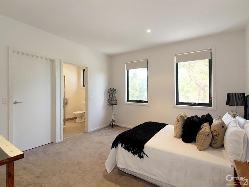 1/63 Victor Road, Bentleigh East VIC 3165