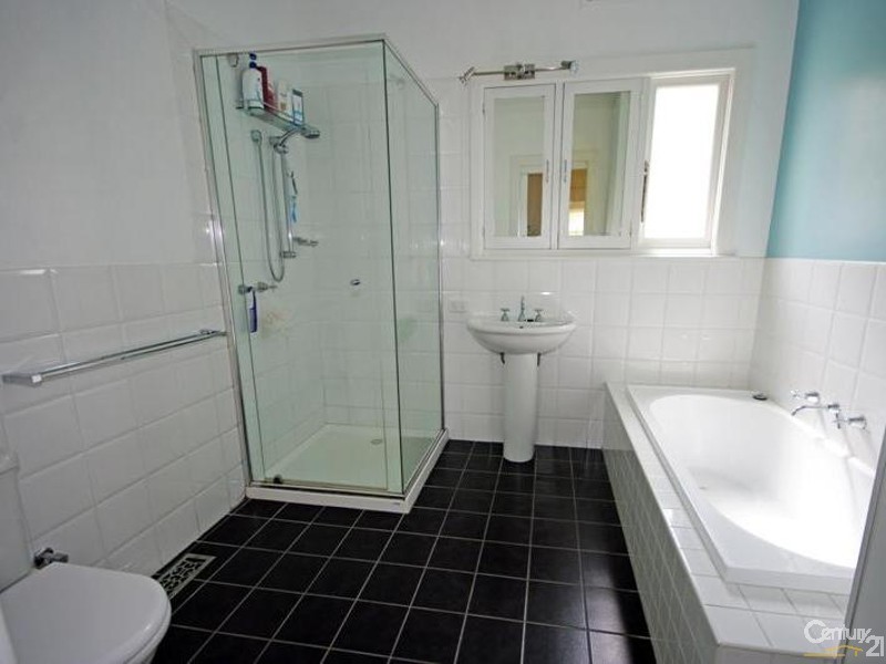 23 Fairbank Road, Bentleigh VIC 3204