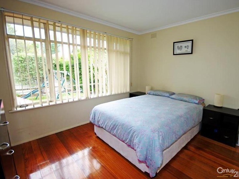 16 Tasman Road, Bentleigh East VIC 3165