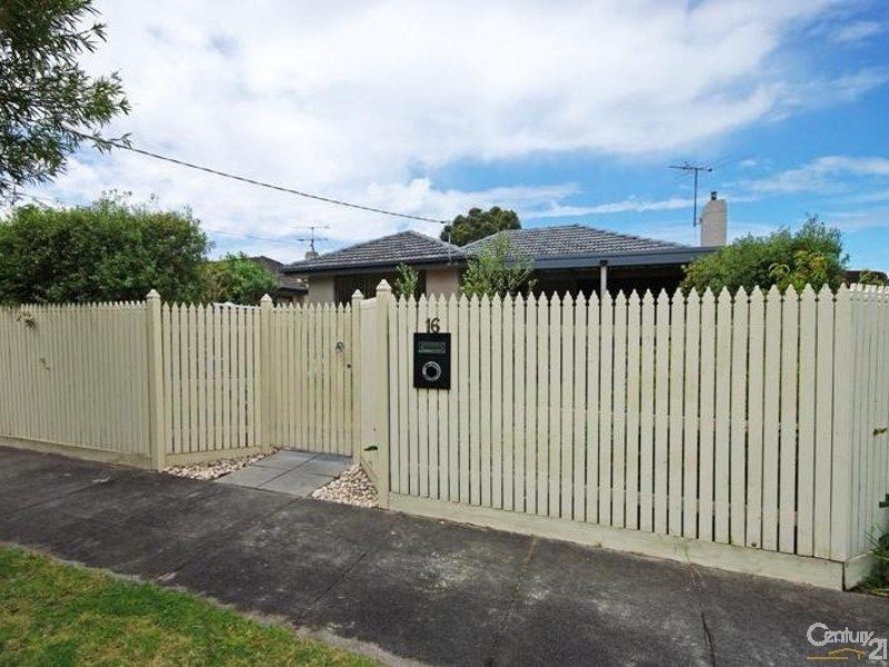 16 Tasman Road, Bentleigh East VIC 3165