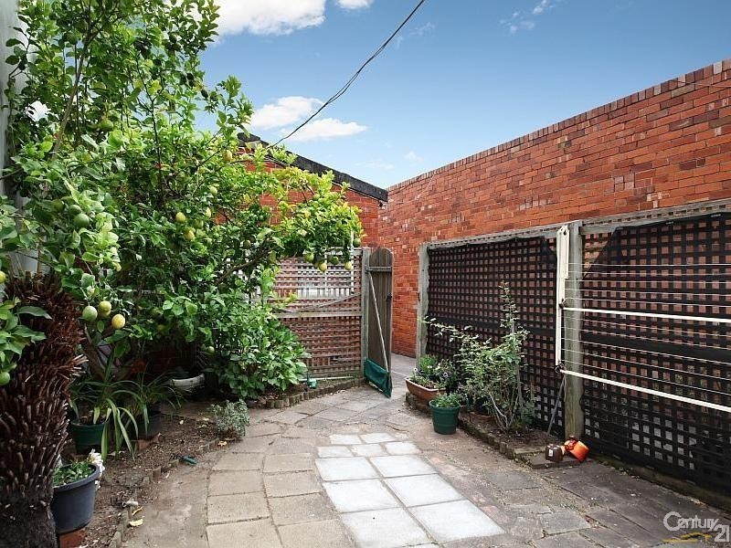 213 McKinnon Road, Mckinnon VIC 3204