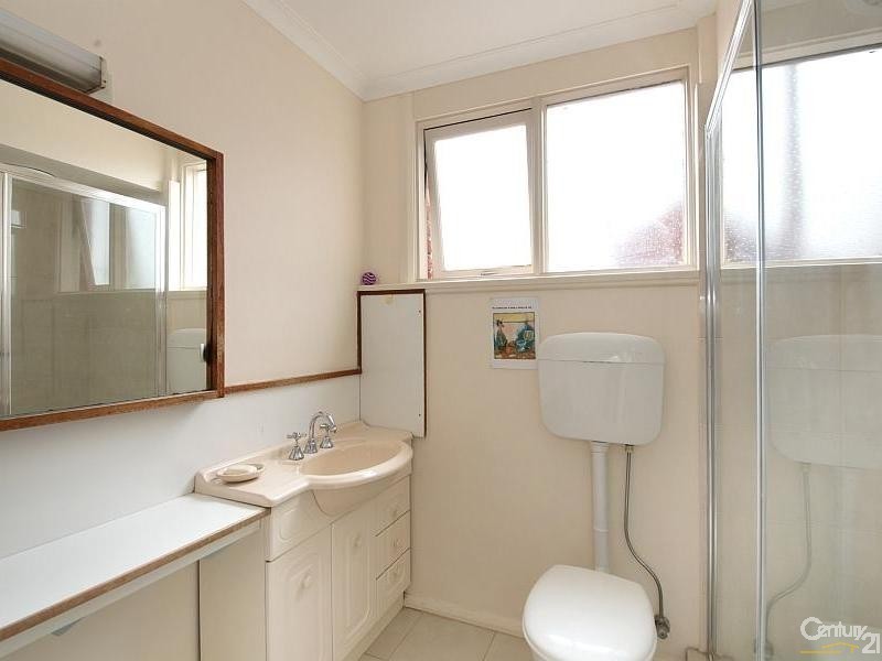 213 McKinnon Road, Mckinnon VIC 3204