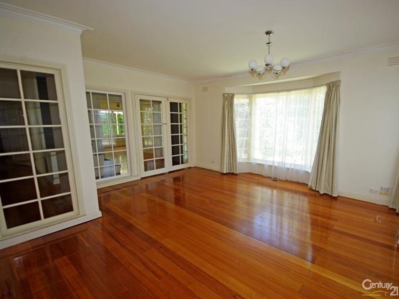 12 Thomasina Street, Bentleigh East VIC 3165