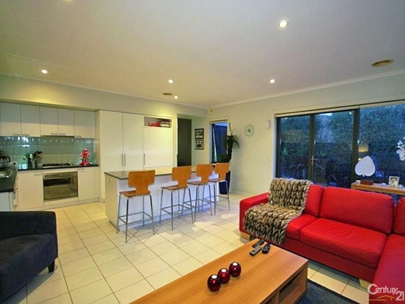 32 St Andrews Drive, Heatherton VIC 3202