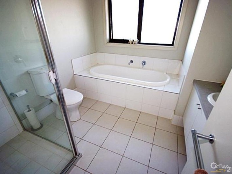 32 St Andrews Drive, Heatherton VIC 3202