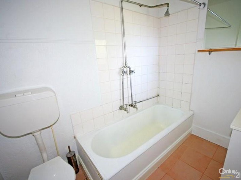 72 Oakleigh Road, Carnegie VIC 3163
