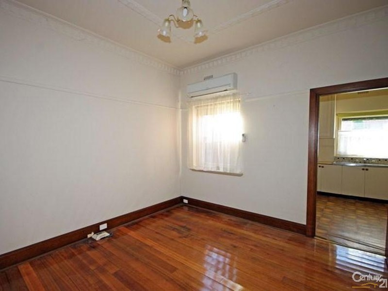 14 Elm Grove, Mckinnon VIC 3204