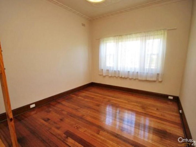 14 Elm Grove, Mckinnon VIC 3204