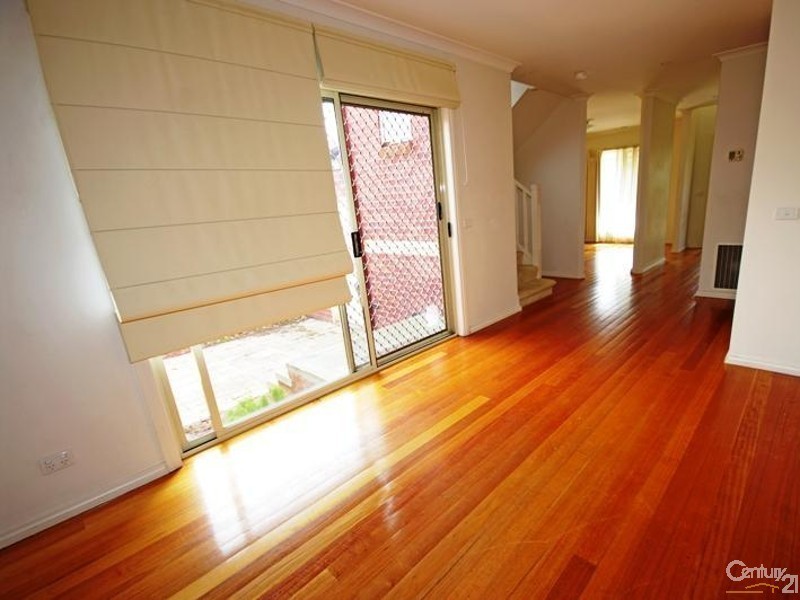 1/12 Bleazby Street, Bentleigh VIC 3204