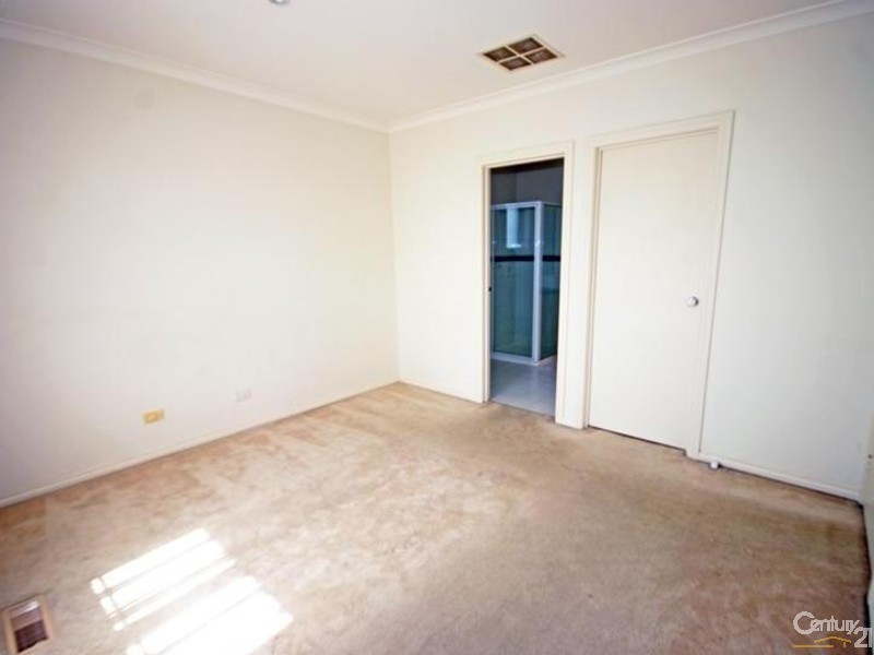 1/12 Bleazby Street, Bentleigh VIC 3204