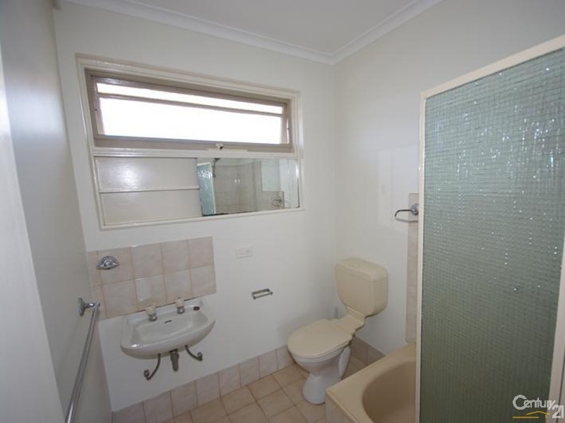 8/27 Lillimur Road, Ormond VIC 3204