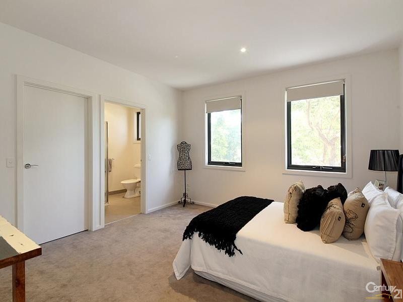 1/63 Victor Road, Bentleigh East VIC 3165