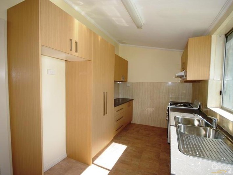 3 Sunnyside Grove, Bentleigh VIC 3204