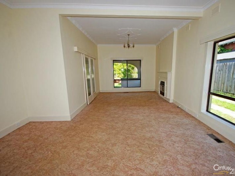 3 Sunnyside Grove, Bentleigh VIC 3204