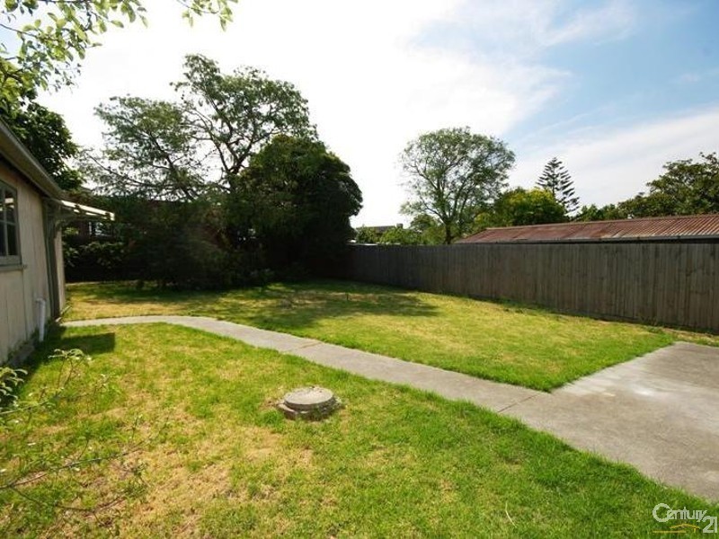 3 Sunnyside Grove, Bentleigh VIC 3204