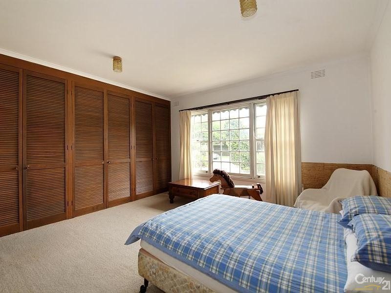 6 Clifton Street, Bentleigh East VIC 3165